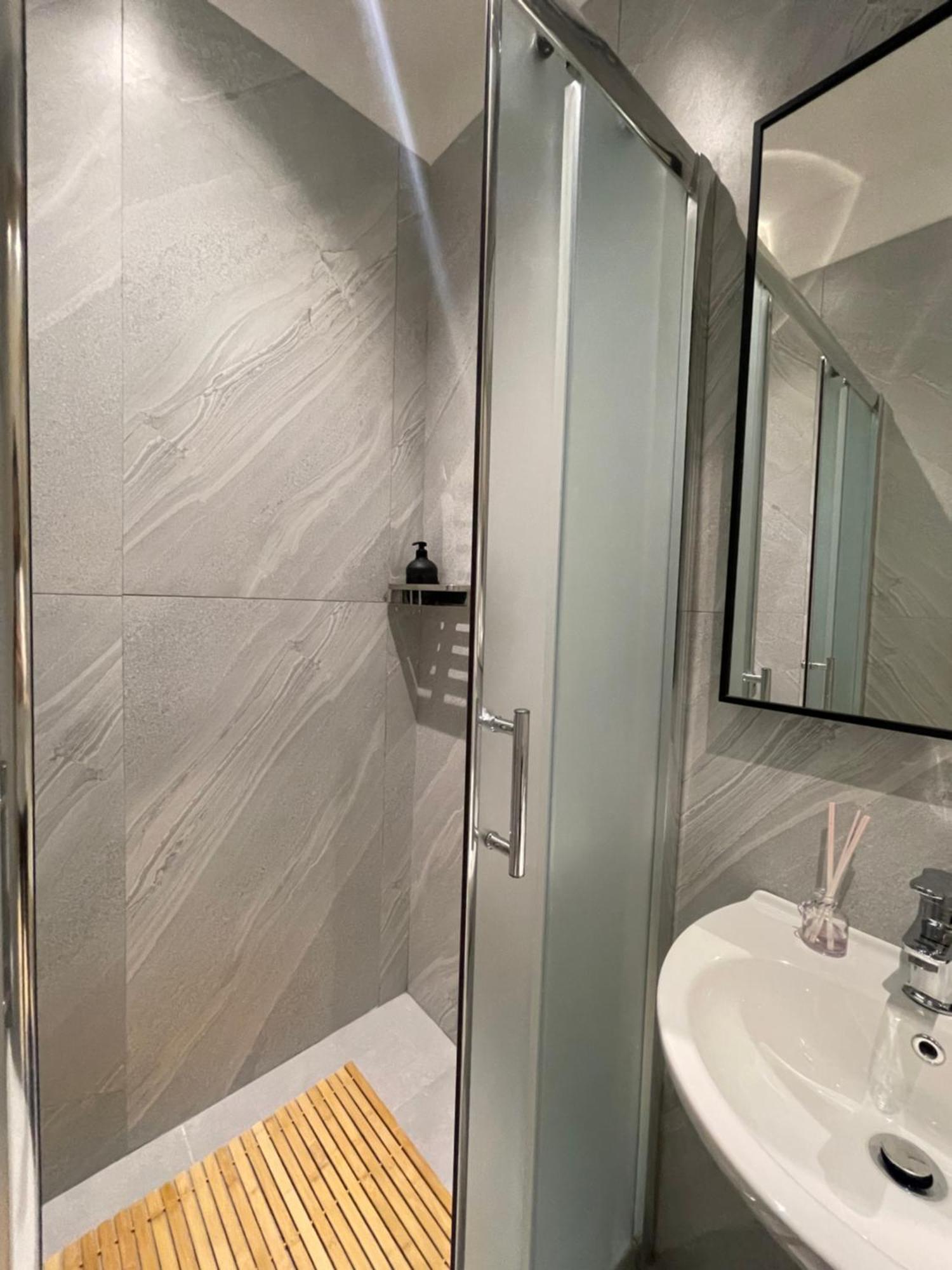 Pog Apartments Tirana Kültér fotó